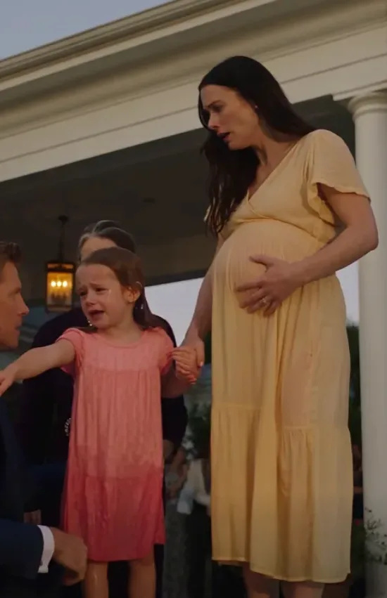 GRANDMA PUSHED THE LITTLE GIRL INTO THE FOUNTAIN—THEN BLAMED HER PREGNANT STEPMOTHER
