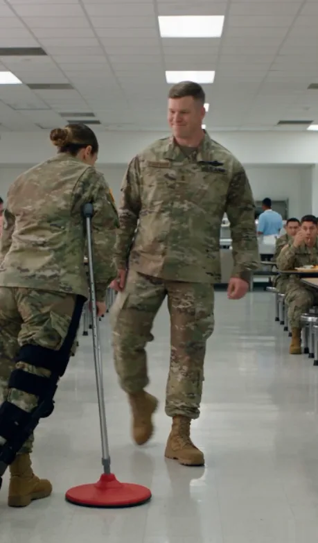 🔥 “Move That Crutch, Lieutenant.” He Humiliated the Wounded Officer in Front of Everyone… Then the Entire Room Went Silent