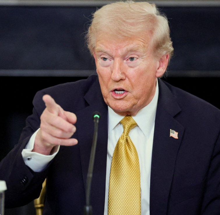 OMG Trump’s Quiet Moment in Washington: A Pause That Spoke Volumes hot