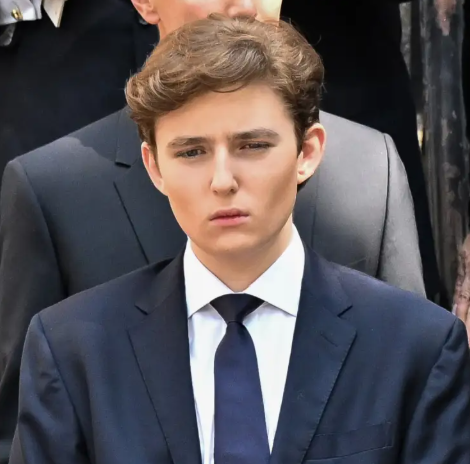 SAD NEWS: Just 30 Minutes Ago, Barron Trump.. breaks down in tears while making a heartbreaking announcement
