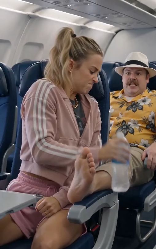 The Bare Foot in 12B