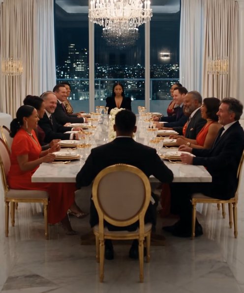 "My Husband Smashed a Porcelain Plate Against My Head at a Blackwood Family Dinner and Said, "That's the price you have to pay." His Mother Smiled and Told Me to Know My Place.