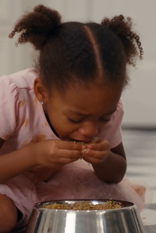 A BILLIONAIRE CAME HOME EARLY—AND FOUND HIS 6-YEAR-OLD DAUGHTER EATING FROM THE DOG'S BOWL.