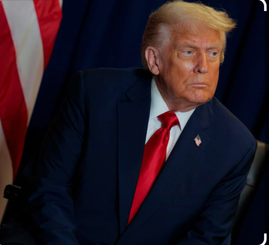 Trump's Silent Moment in Washingfton: A Pause That Spoke Volumeshnh
