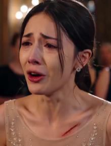 She Thought She Was Exposing the Billionaire's Mistress... Until She Ripped the Dress Off His Only Daughter. 😳💔