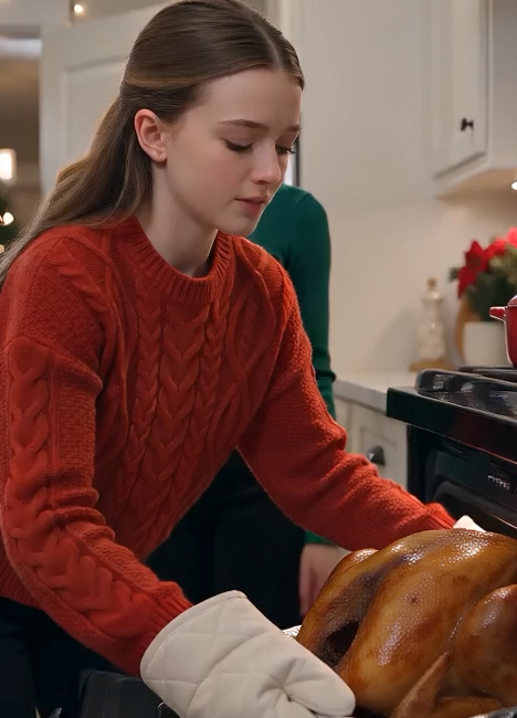 My Sister-in-Law Dumped Boiling Oil on Me at Christmas Dinner… She Forgot My Phone Was Still Recording