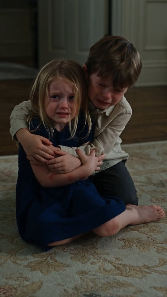Nathan’s hand froze on the doorknob. The digital clock on the dashboard of his car flashed 5:19 PM. A conference call had ended early, giving him an unexpected eleven minutes of freedom. He had smiled, thinking of surprising his second wife, Chloe, and his two children, six-year-old Leo and eight-year-old Maya.