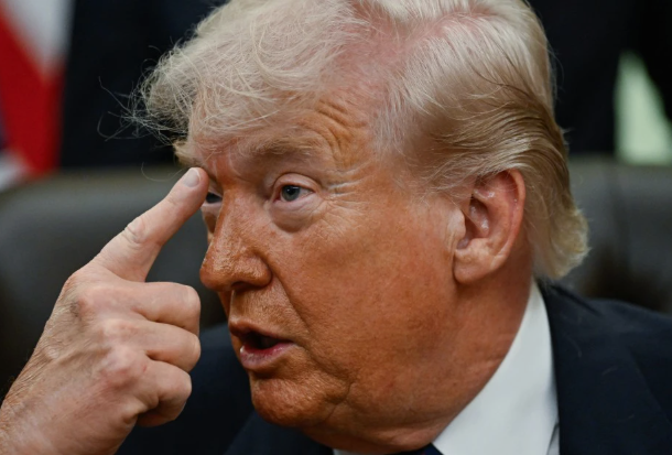 Trump’s Quiet Moment in Washington: A Pause That Spoke Volumes...ee