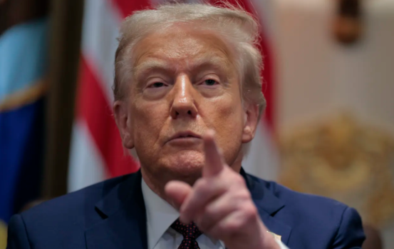 OMG Trump’s Quiet Moment in Washington: A Pause That Spoke Volumes hot...aaa