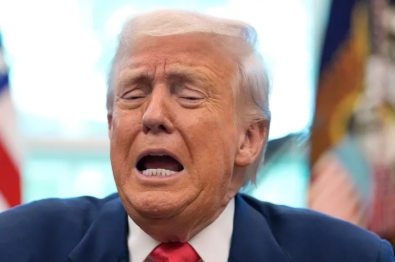Trump’s Silent Moment in Washington: A Pause That Said It All..?😳aaa