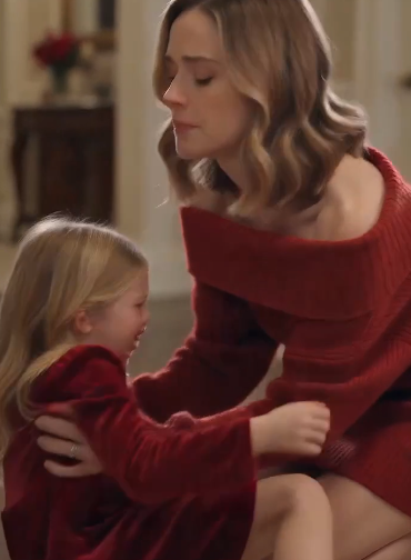 My dad pushed my 9-year-old daughter at the Christmas table. “That seat is for my real grandkid. Get out!” She hit the floor in front of the whole family—but everyone stayed silent. I didn't cry. I said four words. My mom dropped her wine glass. My dad went pale...