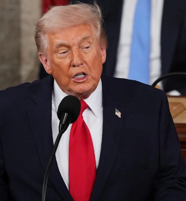 OMG Trump’s Quiet Moment in Washington: A Pause That Spoke Volumes hot.o
