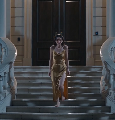 MY HUSBAND THREW ME OUT OF OUR LUXURY HOTEL WHILE HIS MISTRESS SLEPT IN MY PRESIDENTIAL SUITE... BUT HE HAD NO IDEA THE ENTIRE PROPERTY BELONGED TO MY FAMILY.