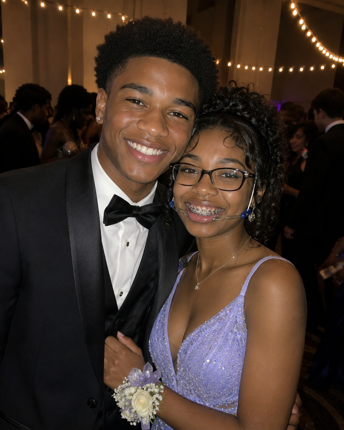 My daughter thought prom was the best night of her life—until she suddenly stopped dancing and ran from the gym in tears. Moments later, the most popular boy in school led me to a locked storage room backstage.  What I found waiting inside made no sense at all.