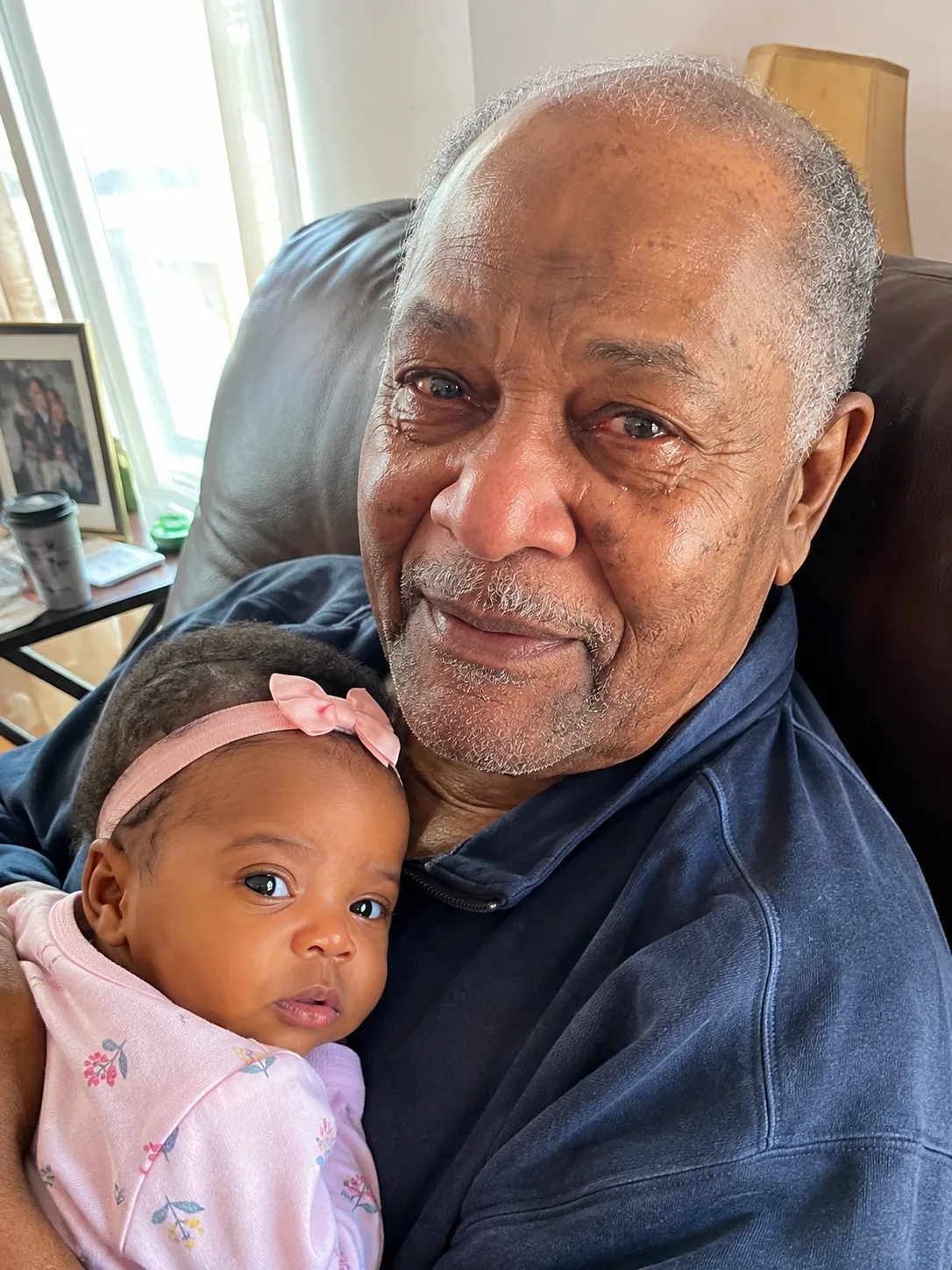I Gave Birth and Brought My Baby to Meet the Grandpa Who Raised Me for the First Time – The Moment He Saw Her Face, He Burst Into Tears