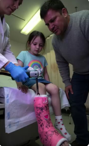 I Was Removing A 6-Year-Old Girl’s Leg Cast When My Saw Hit Something Hard..