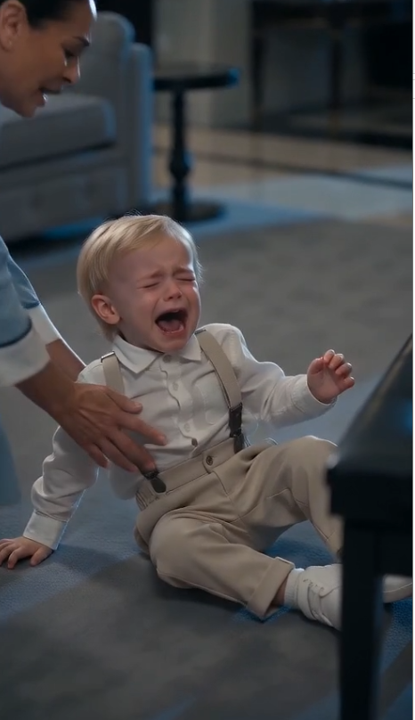 Chapter 1: The billionaire’s fiancée shoved the maid's daughter, but when he saw the little girl's face, everything stopped.