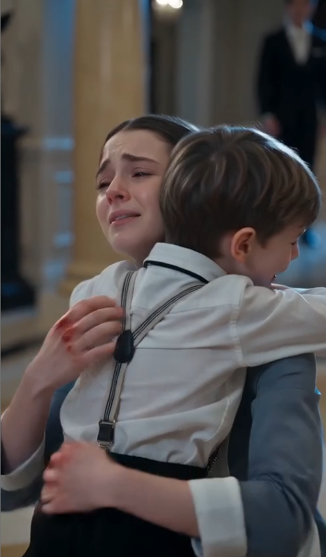 Shy maid knelt before the little son of the most billionaire feared man