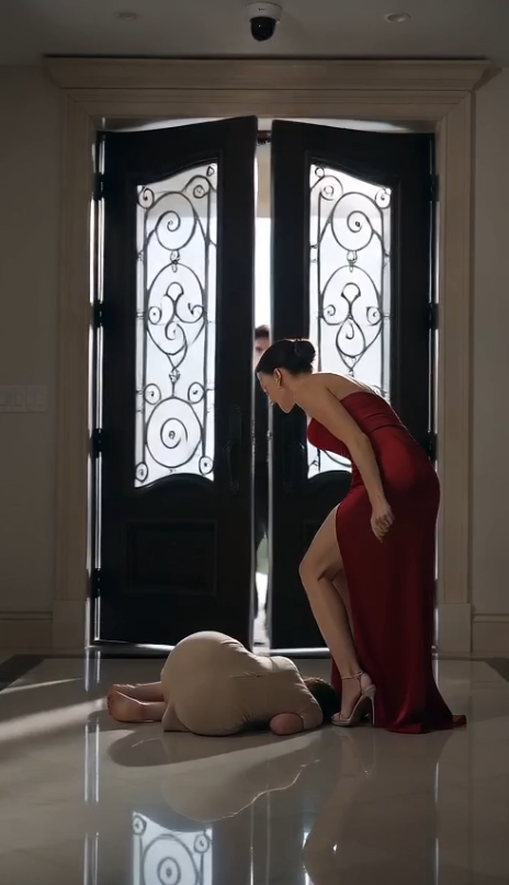 Chapter 1: The Trap of the Red Dress