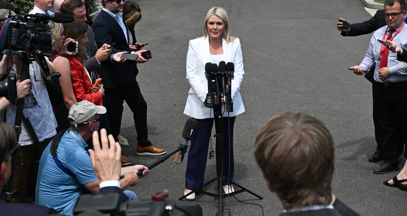 Karoline Leavitt Stepping Away From Press Briefing Duties - Her Replacement Shocks DC