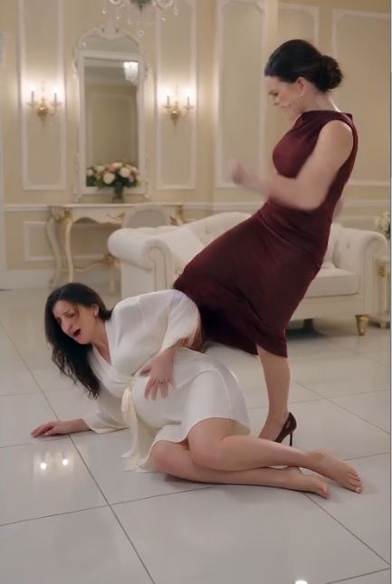 Full Story : She finally understood the depth of the trap