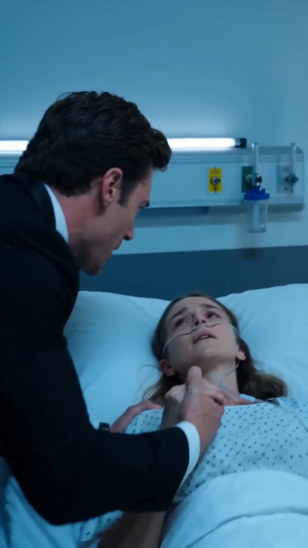 The Little Girl Interrupted the Wedding to Save Her Dying Mother—Then the Groom Discovered the Child They Stole From Him