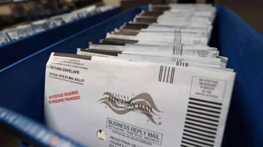 Republican Takes LEAD In Blue State - Hysterical Dems Just Melted Down