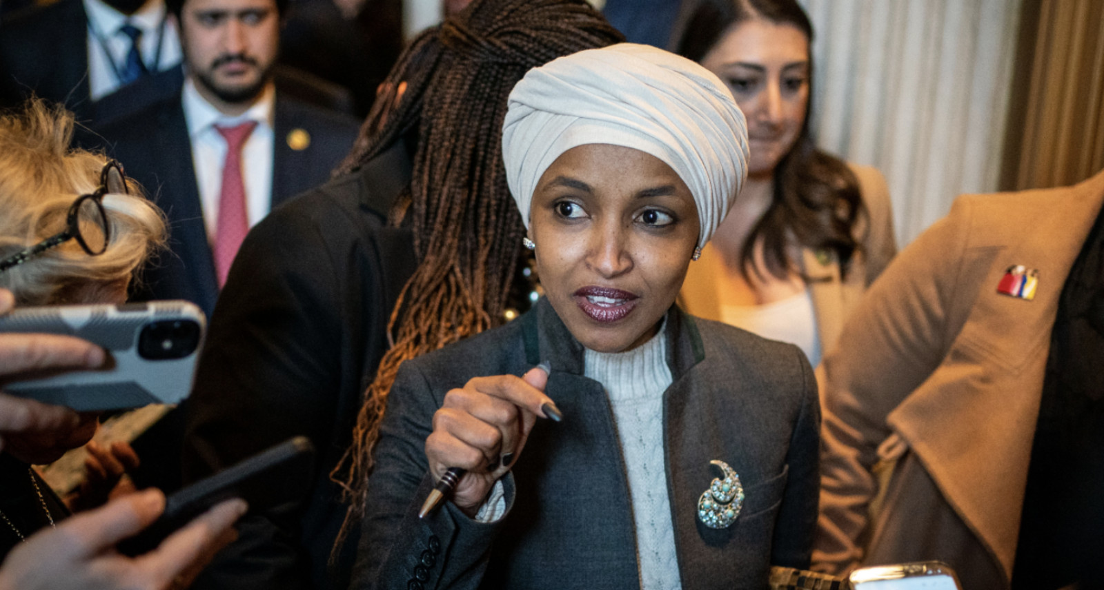 JUST IN: Minnesota 'Squad' Democratic Representative Ilhan Omar Gets Devastated - Vote Confirmed as Omar suddenly falls ill....