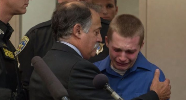 😮😮Teen Sentenced to 452 Years in Prison After He Ra…
