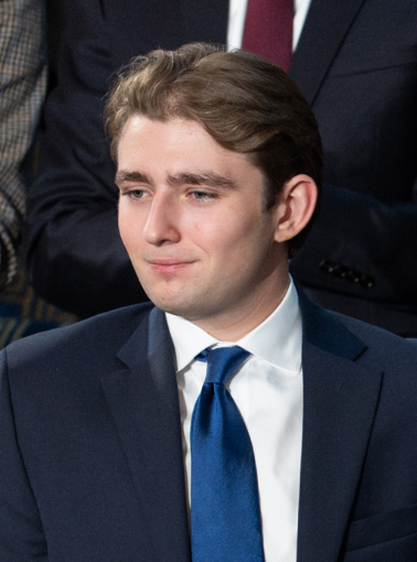 Why Barron Trump Always Appears So Distant — And Why People Think Melania Planned It That Way