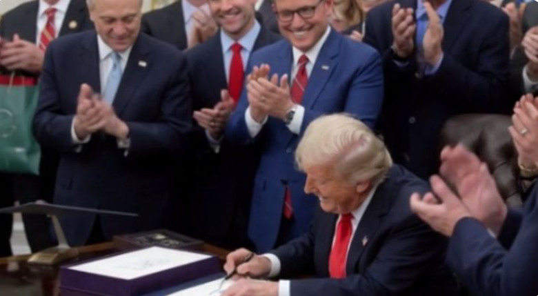 New story: President Trump meets… The deal is done – now he will..