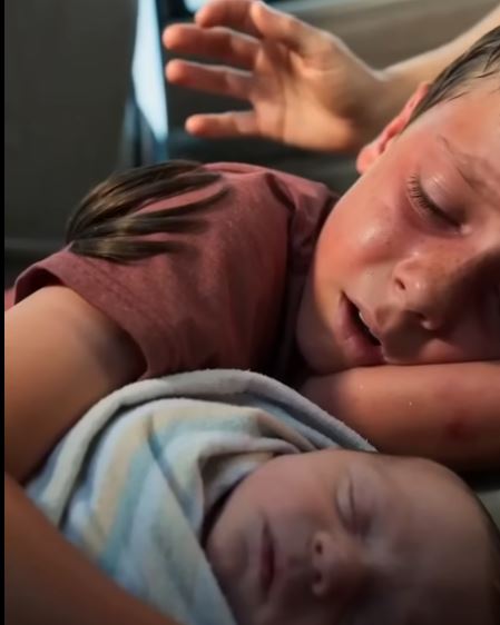Burning his flesh to shield his baby sister inside a boiling car, this heroic boy led one grieving teacher to uncover a terrifying, sinister conspiracy.