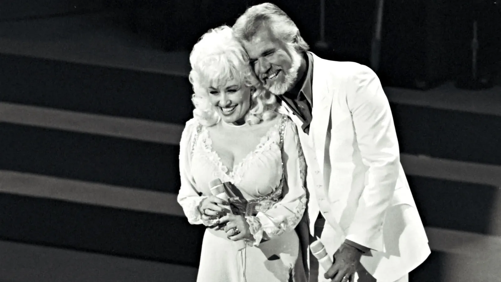 Beyond the Goodbye: How a 1983 Duet Became a Memory Generations Never Let Go