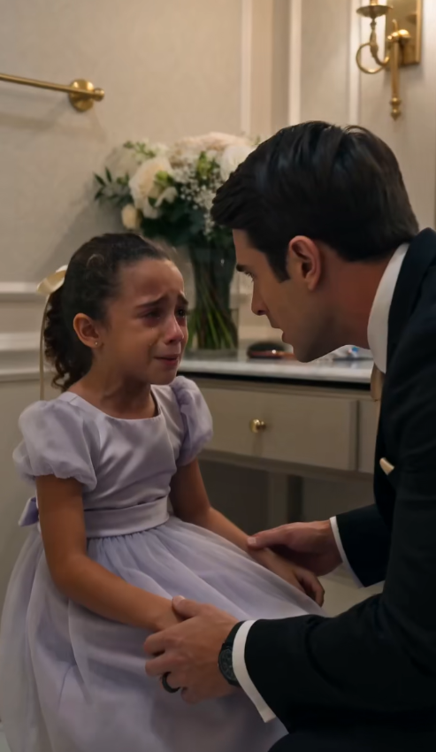 La Niña Oculta en la Boda Dijo que la Novia No Era su Madre… y Ethan Vio a Otra Mujer con el Mismo Rostro Detrás del Espejo