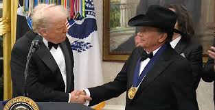A Country Legend, a Cultural Stage, and a Story That Doesn’t Quite Add Up