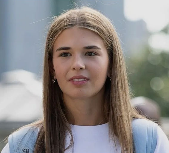 Kai Trump opens up about her romantic interests in a revealing new social media post.