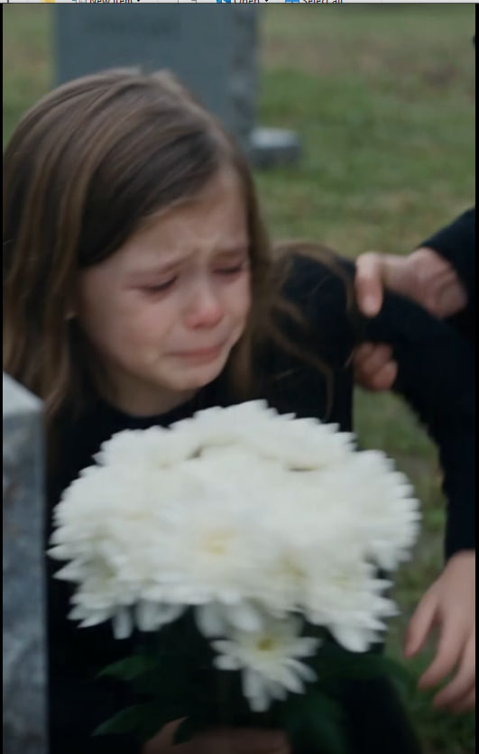 The stepmother forced the little girl to call her “Mom” in front of her real mother’s grave.