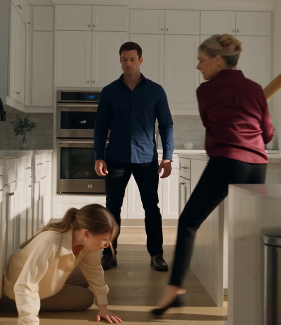 My Mother-in-Law Broke My Leg With a Rolling Pin in Our Kitchen—Then My Husband Told Me to Apologize to Her, So I Called My Father.