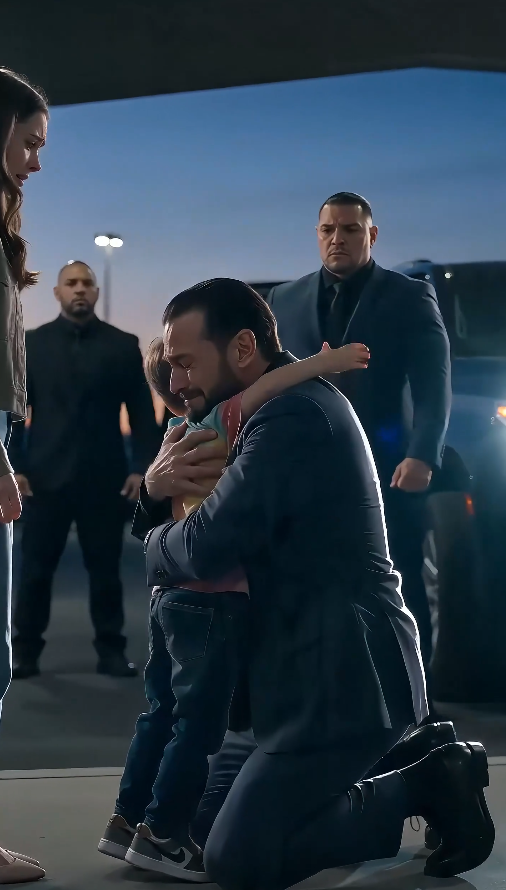 She Hid Her Son from the Mafia—Then Every Guard Bowed to the Little Boy