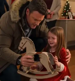 My Wife Slapped My Five-Year-Old Daughter on Christmas—Then a Hidden Key Exposed Her Secret.