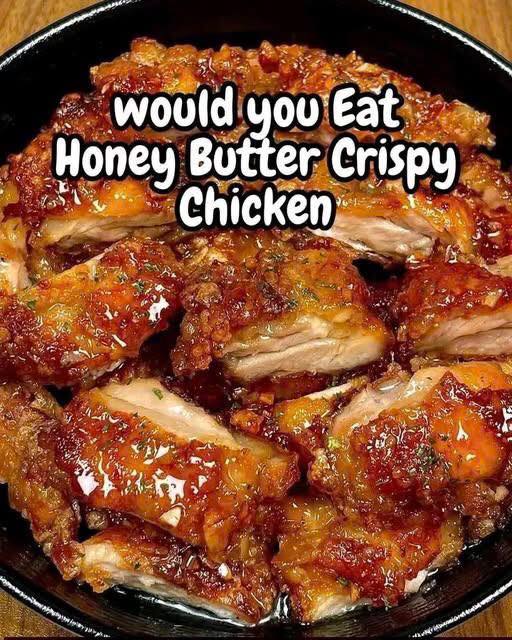 Honey glaze sweet & spicy fried chicken and buttermilk mac & cheese
