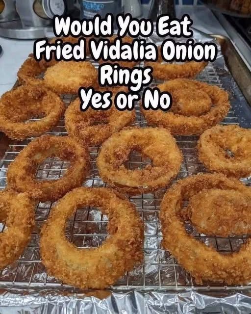 Fried Vidalia Onion Rings Ingredients: Full recipe in comment