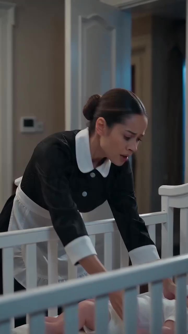 The millionaire’s baby wouldn’t stop crying in his crib—until a poor housemaid did the unthinkable.