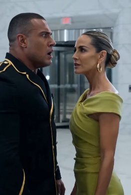 THE ARROGANT GUARD HAD NO IDEA THE WOMAN IN THE LIME GREEN DRESS FOUNDED THE EMPIRE