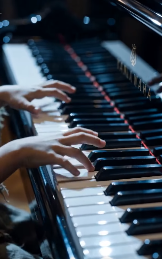 The Melody That Stopped The Millionaire’s Clock