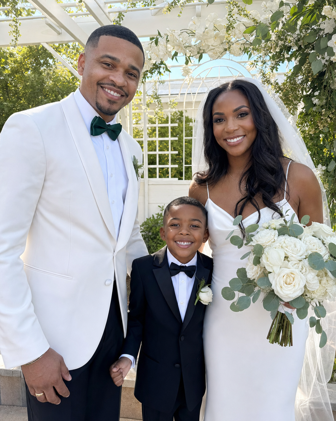 My Mother Disowned Me for Marrying a Single Mom – She Laughed at My Life, Then Broke Down When She Saw It Three Years Later