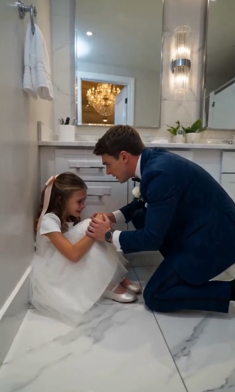 LA NIÑA QUE NO DEBÍA EXISTIR EN LA BODA