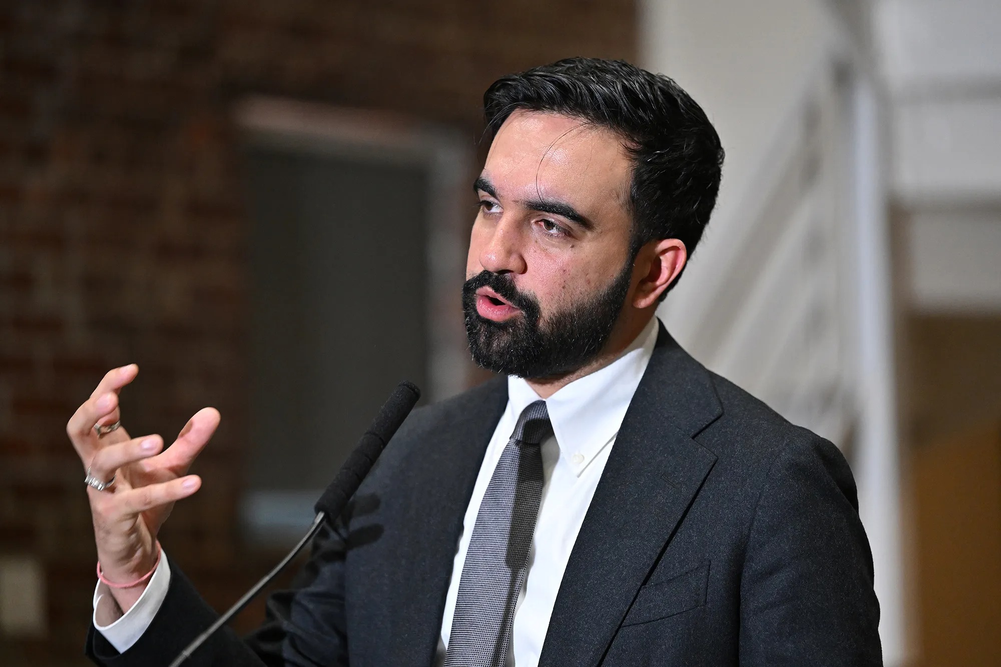 ZOHRAN MAMDANI KICKS THEM OUT – RESIDENTS STUNNED… ‘HE LIED TO US!’1
