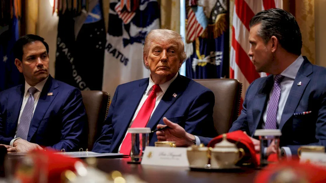 TRUMP ADMIN FINDS LEAKER - ESCORTED OUT BY POLICE