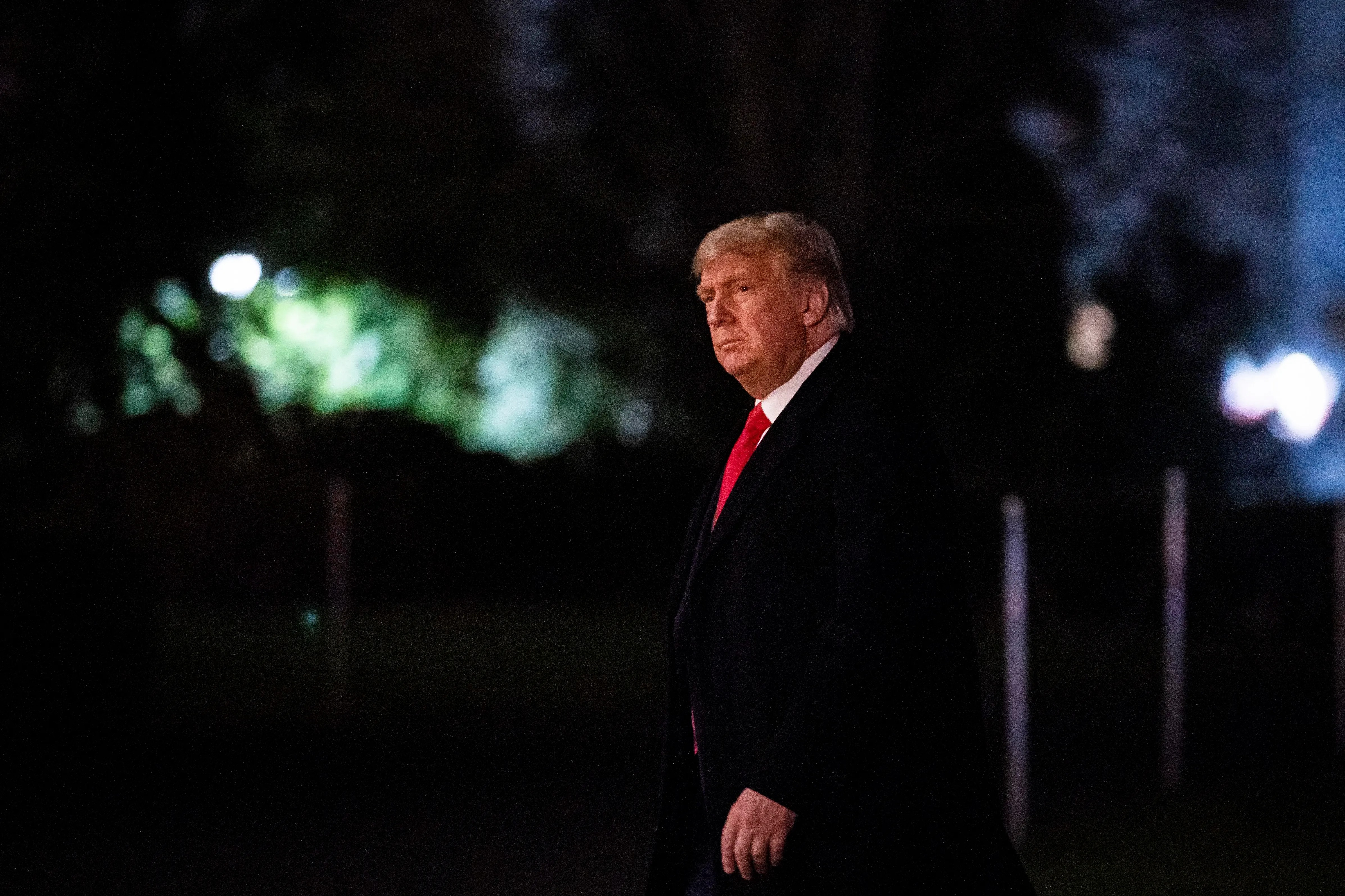 LATE-NIGHT SIGHTING – TRUMP SPOTTED WITH MYSTERIOUS ITEM